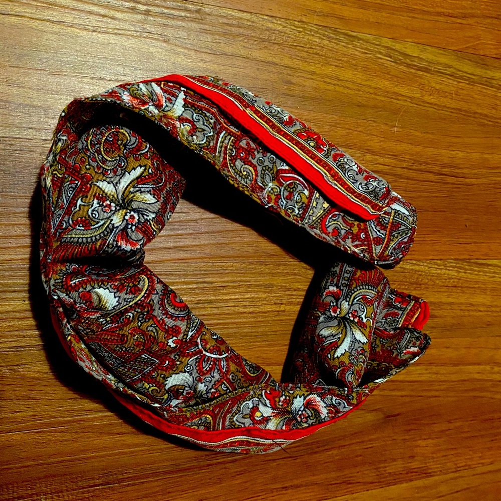 Beautiful mini scarf from Bulgaria